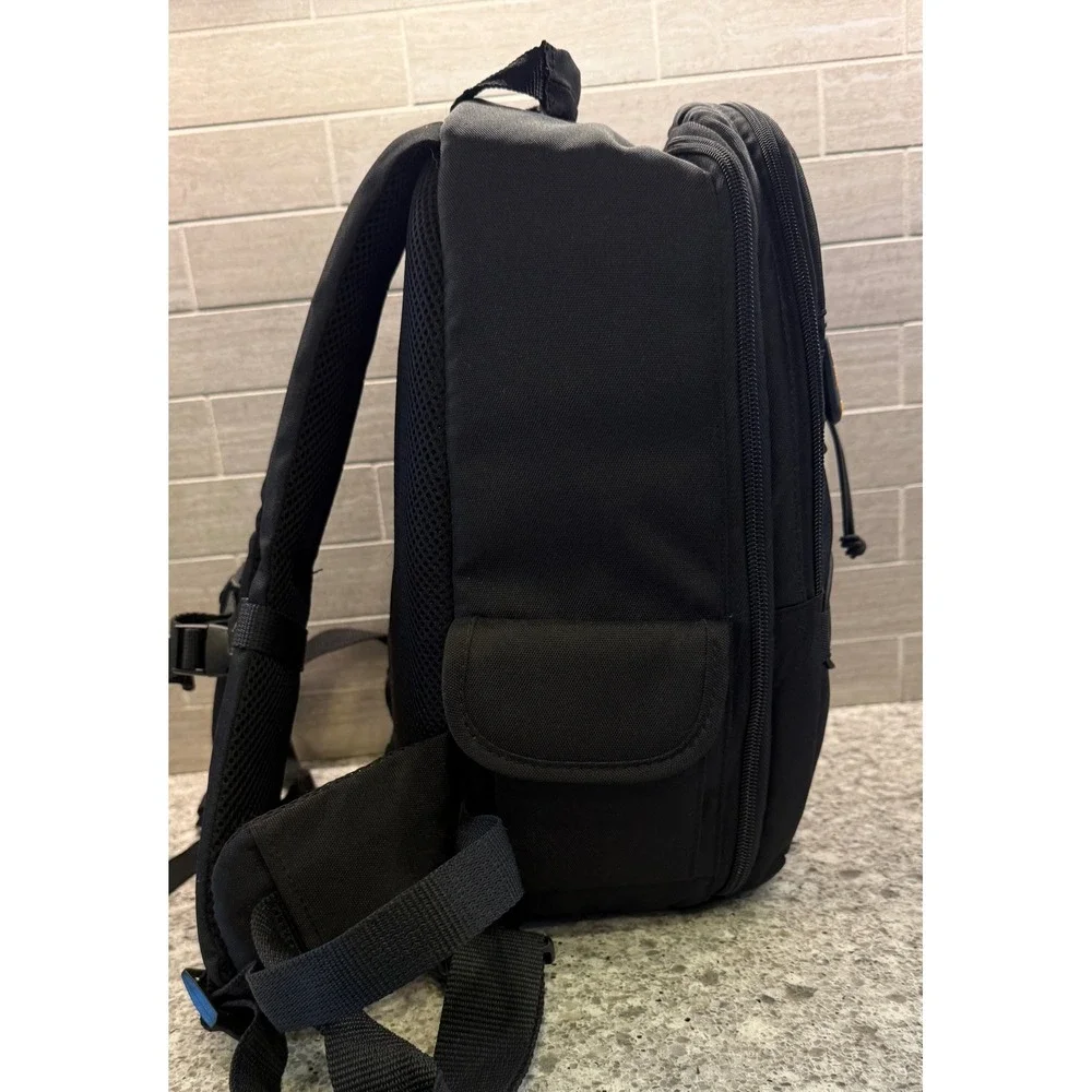 Amazon Basics SLR/DSLR Camera Backpack Black Padded Adjustable Dividers